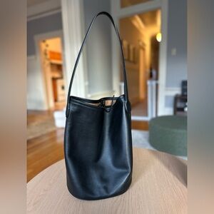Berkeley bucket bag